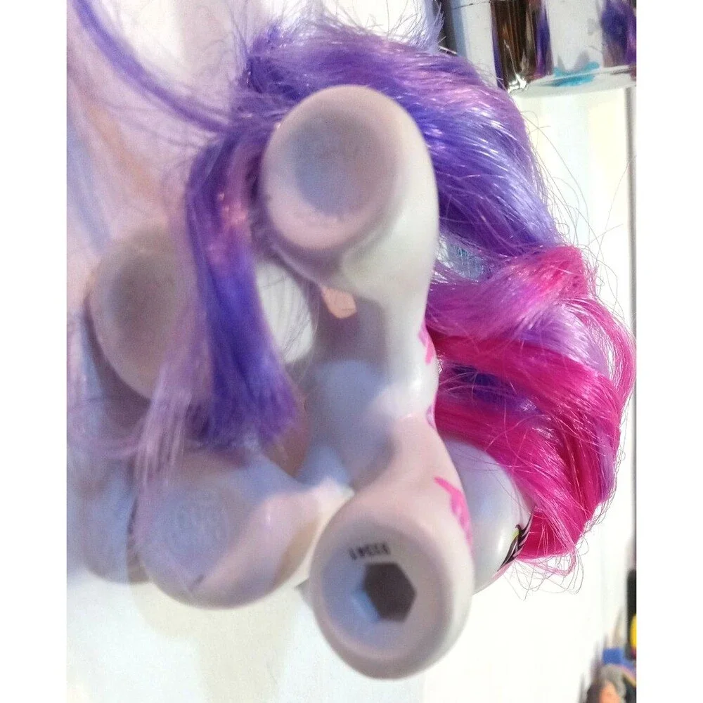 MLP My Little Pony Sweetie Belle Cupcakes Unicorn Action Figure Toy Pink 2008